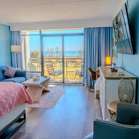 Oceanfront Suite Grande Cayman 124